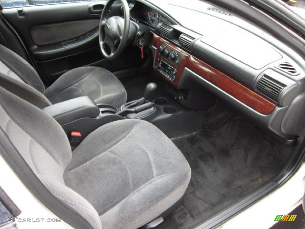 2002 Sebring LX Sedan - Stone White / Dark Slate Gray photo #20