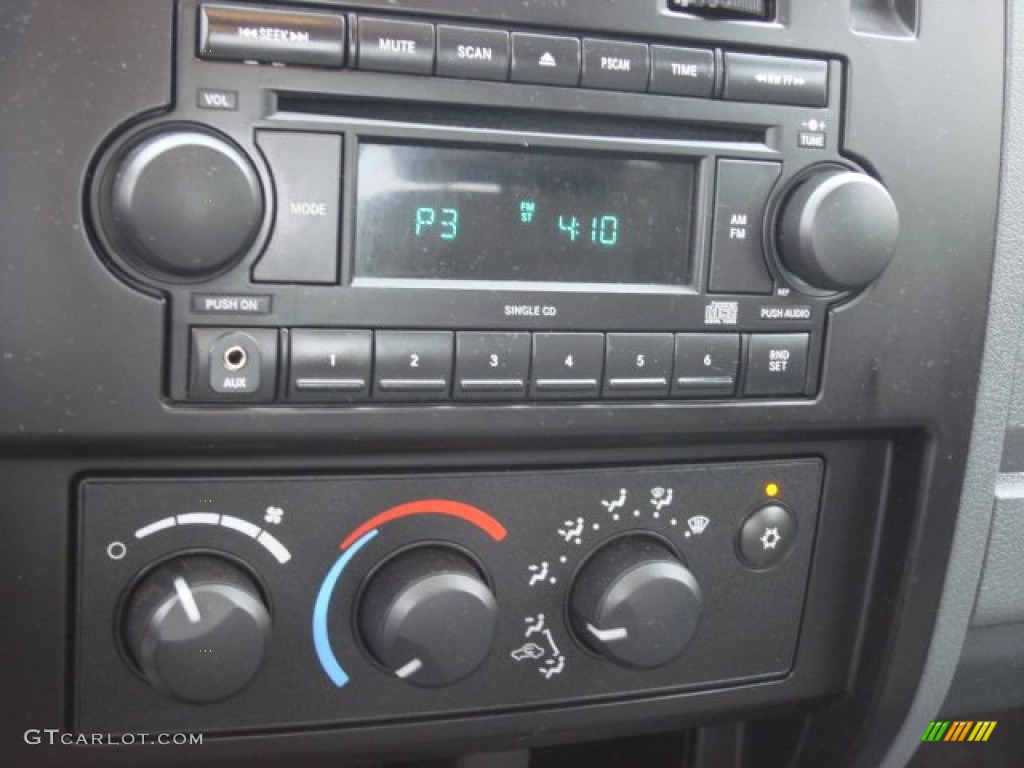 2007 Dodge Dakota ST Club Cab Audio System Photos
