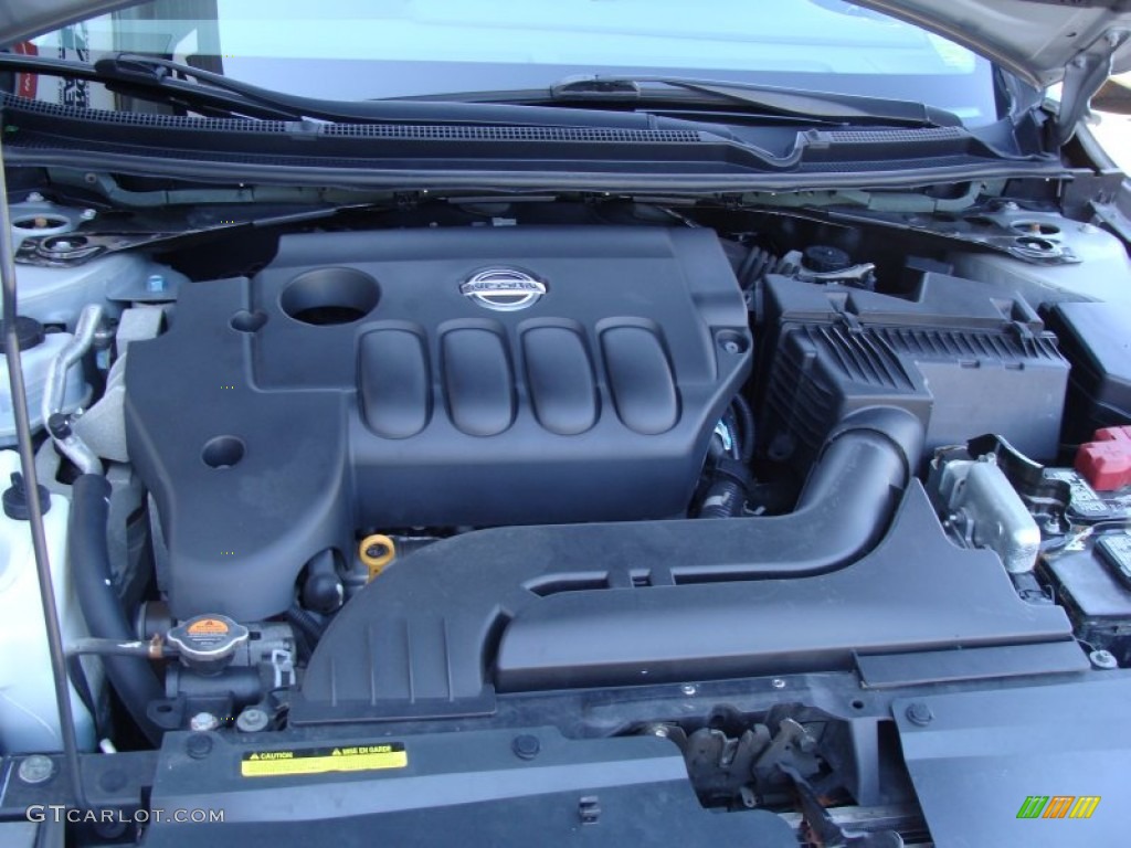 2008 Nissan Altima 2.5 S Engine Photos