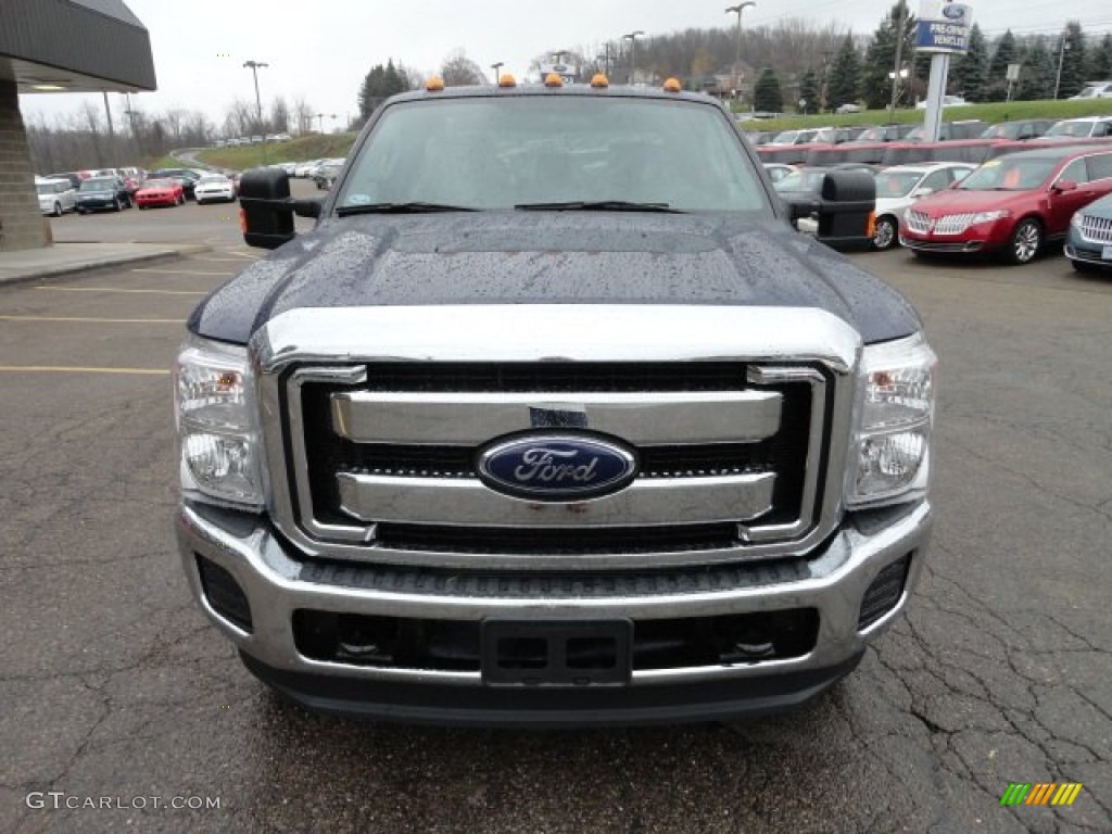 2012 F350 Super Duty XLT SuperCab 4x4 - Dark Blue Pearl Metallic / Steel photo #7