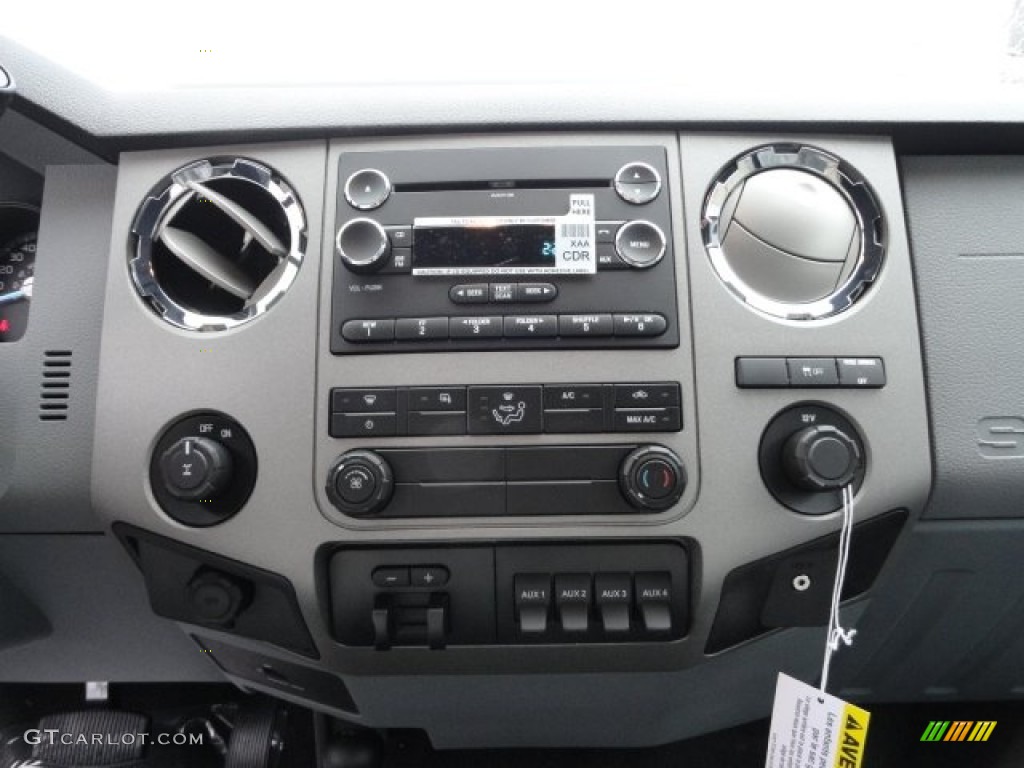 2012 Ford F350 Super Duty XLT SuperCab 4x4 Controls Photo #56588304