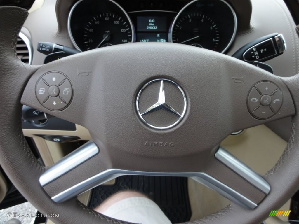 2009 GL 550 4Matic - Obsidian Black Metallic / Cashmere photo #52