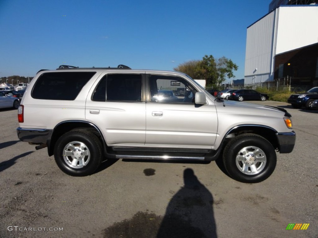 1997 4Runner SR5 4x4 - Beige Pearl Metallic / Oak photo #7