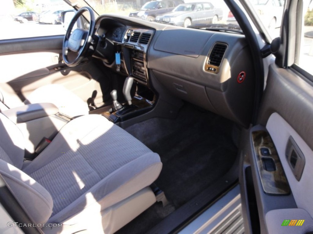 1997 4Runner SR5 4x4 - Beige Pearl Metallic / Oak photo #18