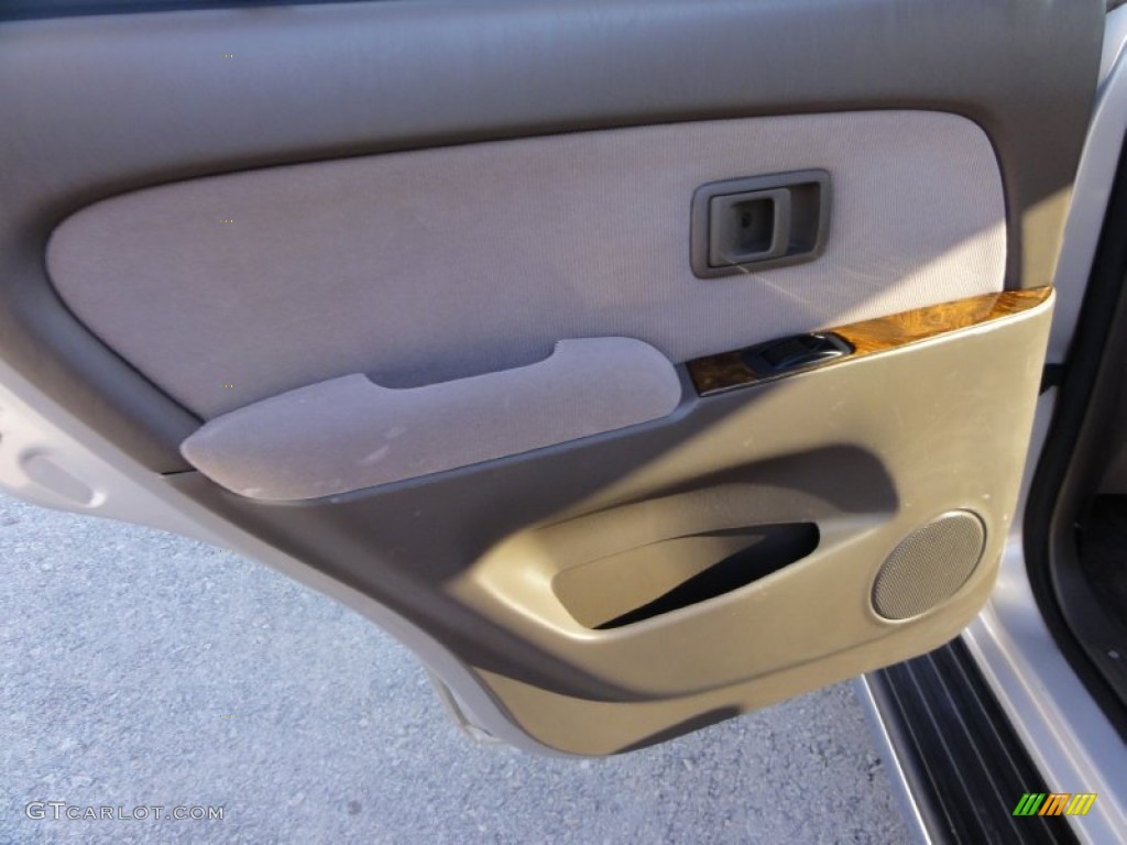 1997 4Runner SR5 4x4 - Beige Pearl Metallic / Oak photo #28