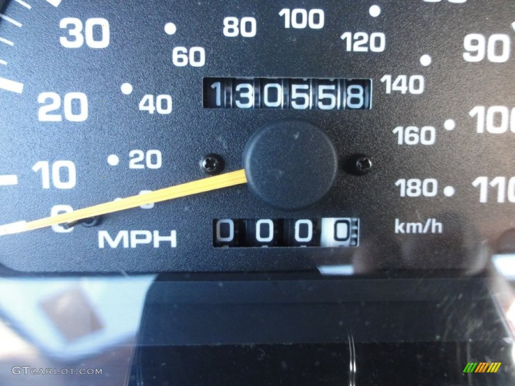 1997 4Runner SR5 4x4 - Beige Pearl Metallic / Oak photo #46