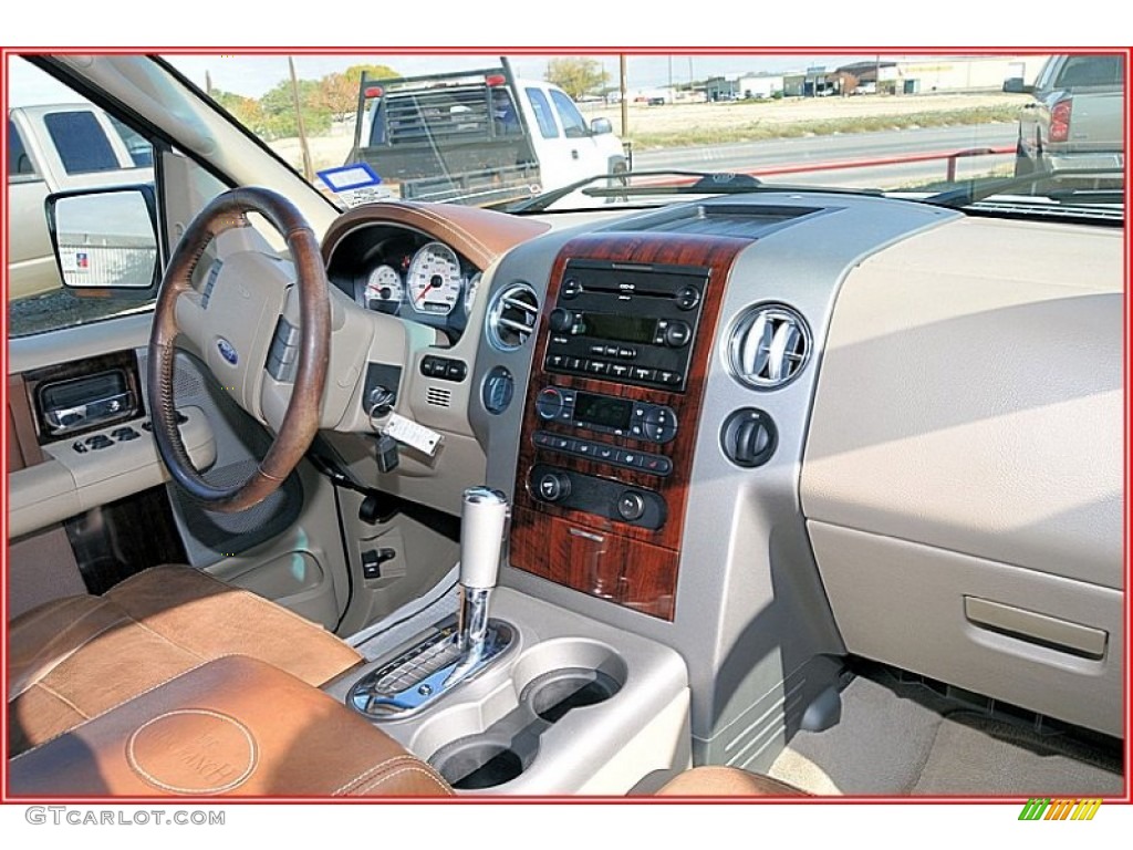 2006 F150 King Ranch SuperCrew 4x4 - Oxford White / Castano Brown Leather photo #28