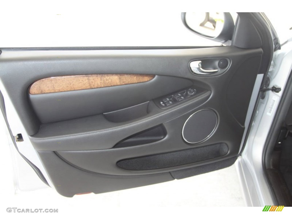 2004 Jaguar X-Type 3.0 Charcoal Door Panel Photo #56597967