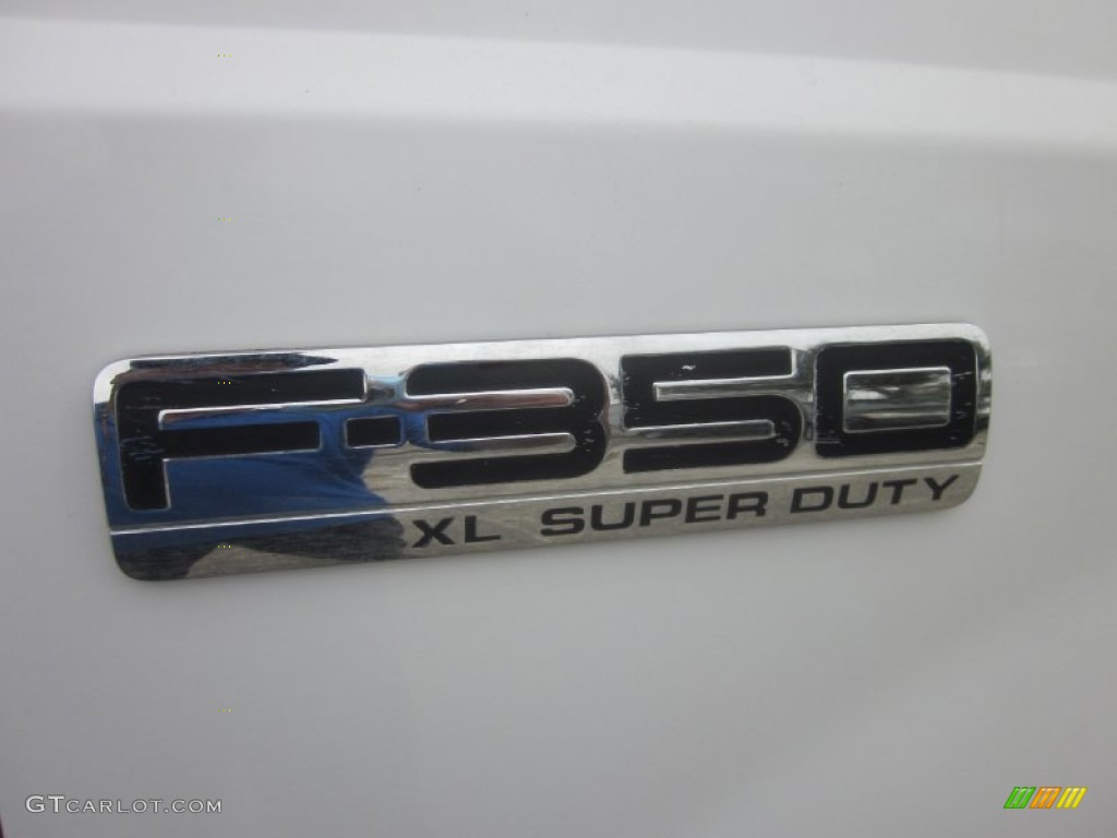 2006 Ford F350 Super Duty XL SuperCab 4x4 Chassis Marks and Logos Photos