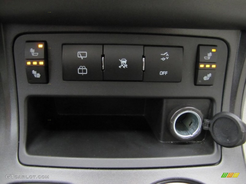 2011 Traverse LT AWD - Silver Ice Metallic / Dark Gray/Light Gray photo #17