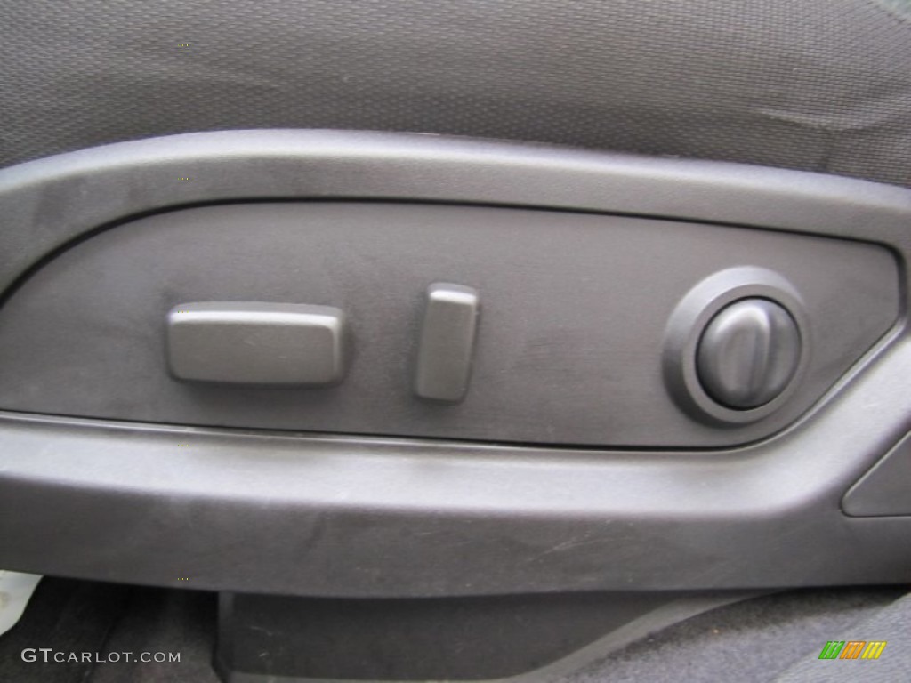 2011 Traverse LT AWD - White / Ebony/Ebony photo #9