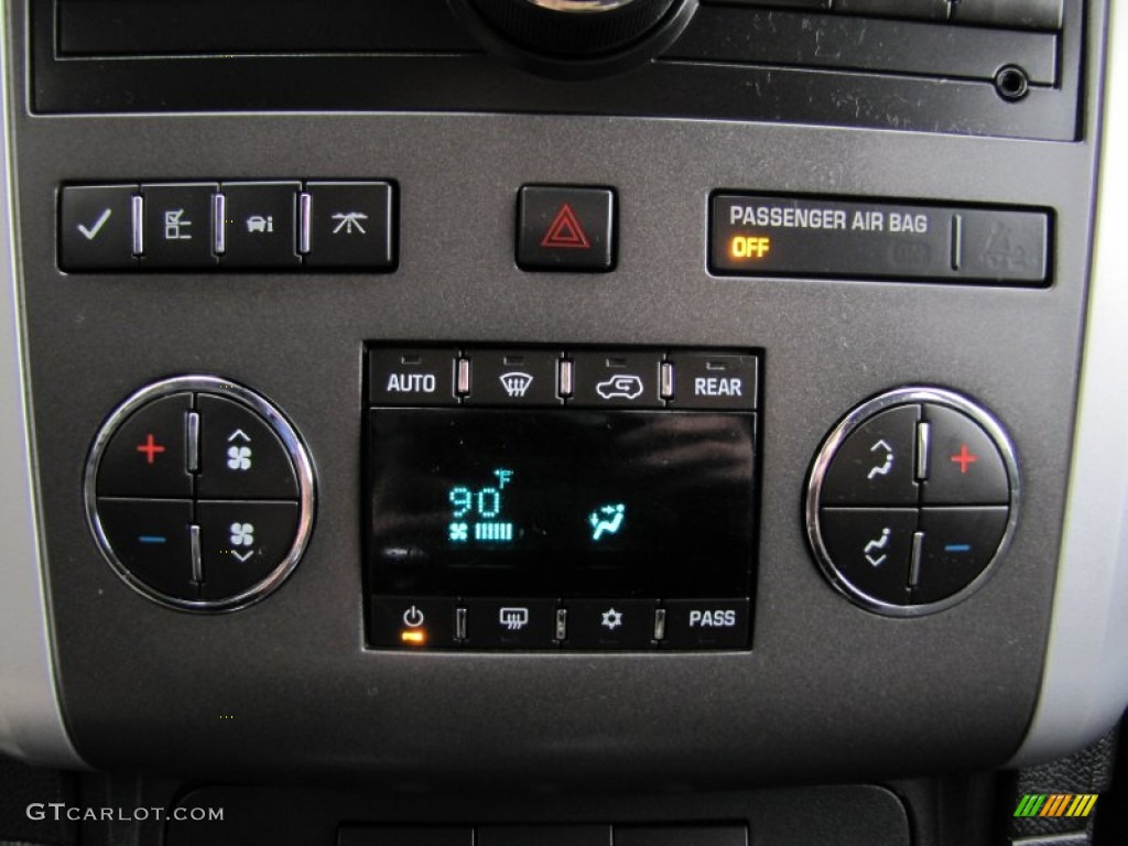 2011 Traverse LT AWD - White / Ebony/Ebony photo #16