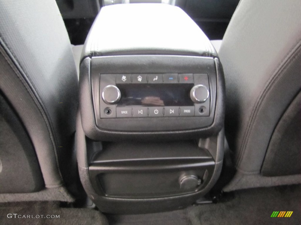 2011 Traverse LT AWD - White / Ebony/Ebony photo #21
