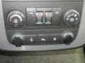 2009 Chevrolet Suburban LS Controls
