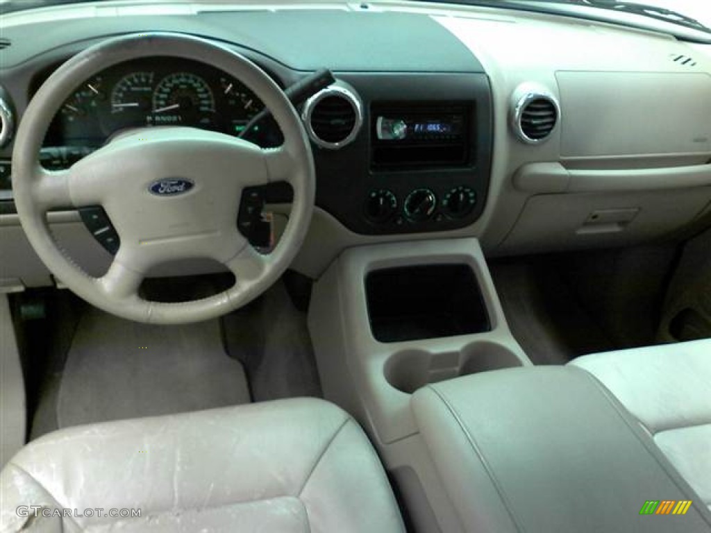 2003 Expedition XLT - Estate Green Metallic / Flint Grey photo #5