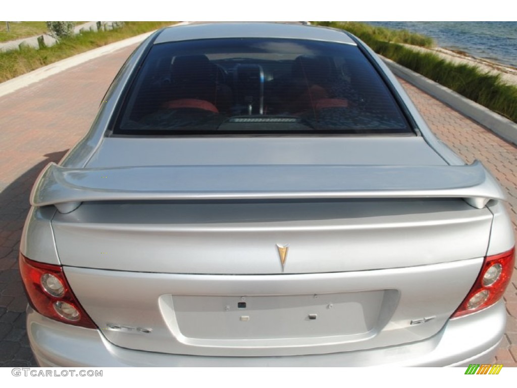 2004 GTO Coupe - Quicksilver Metallic / Red photo #5