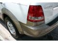 Clear White - Sorento EX Photo No. 17