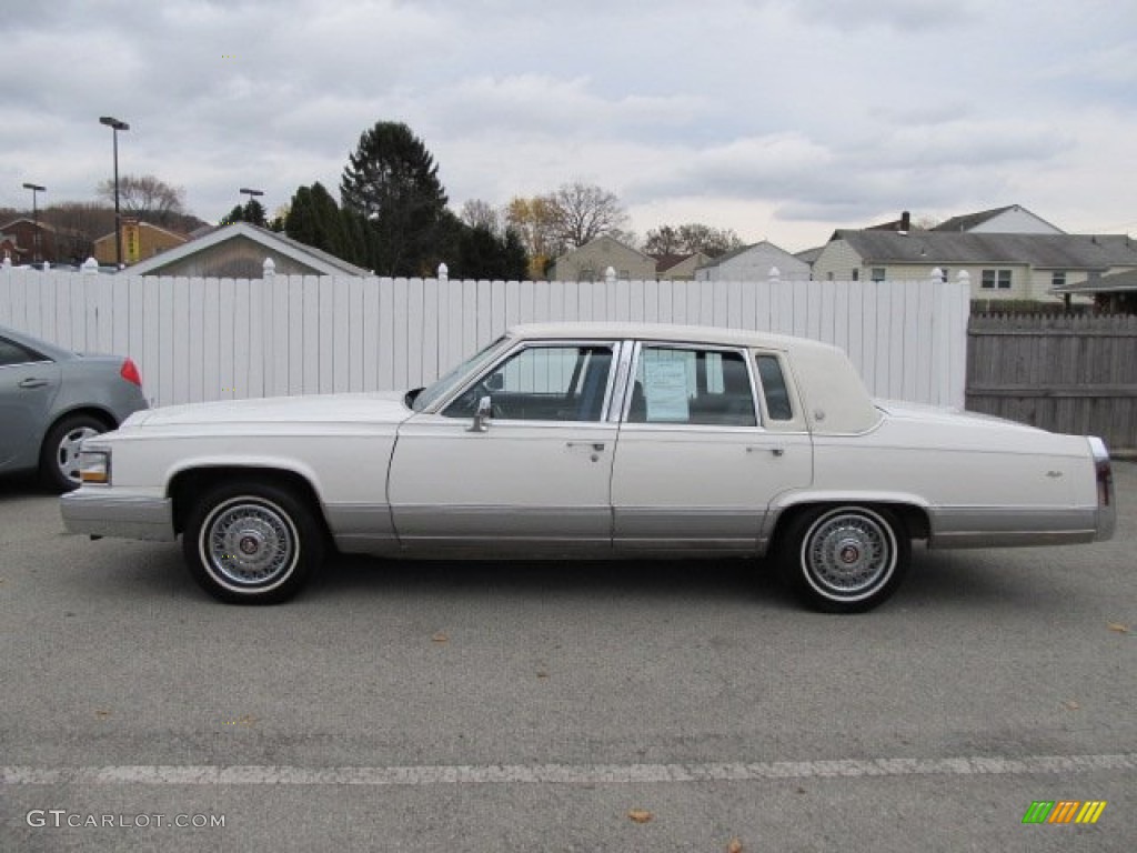 White 1992 Cadillac Brougham Sedan Exterior Photo #56614196