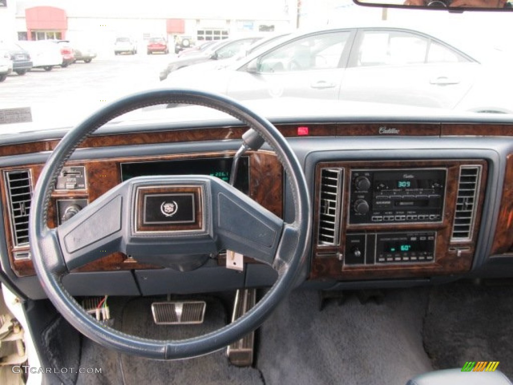 1992 Cadillac Brougham Sedan Dashboard Photos