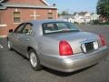 Light Parchment Gold Metallic 1999 Lincoln Town Car Signature Exterior