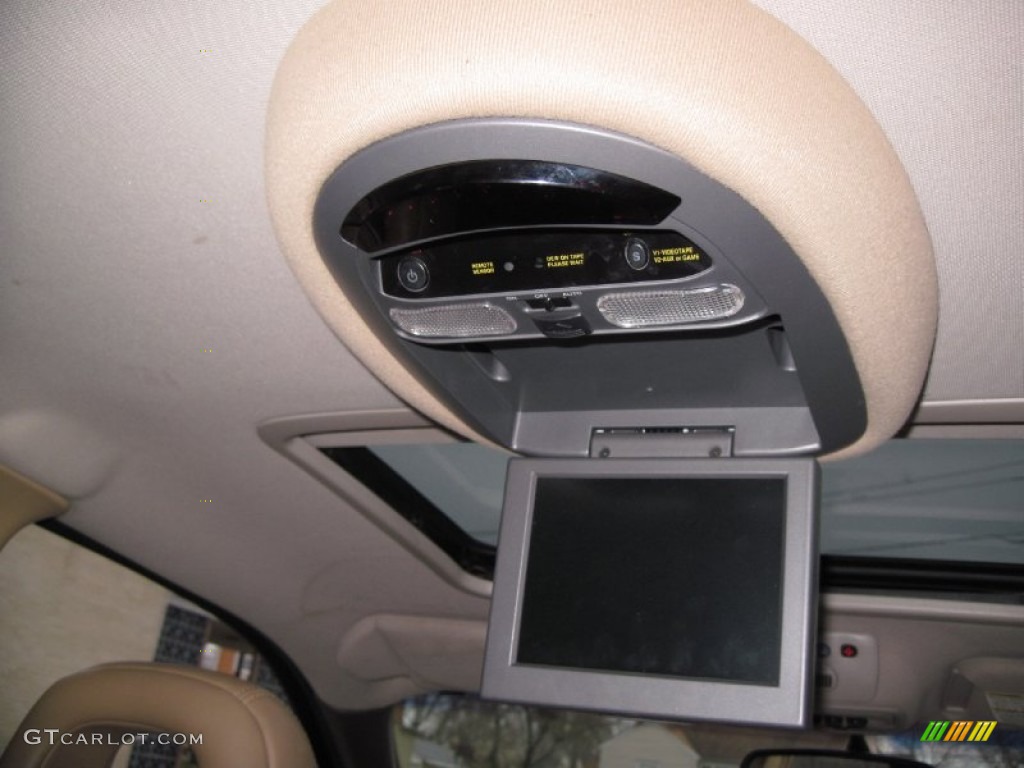 2002 Rendezvous CXL AWD - Bright White / Medium Oak photo #27