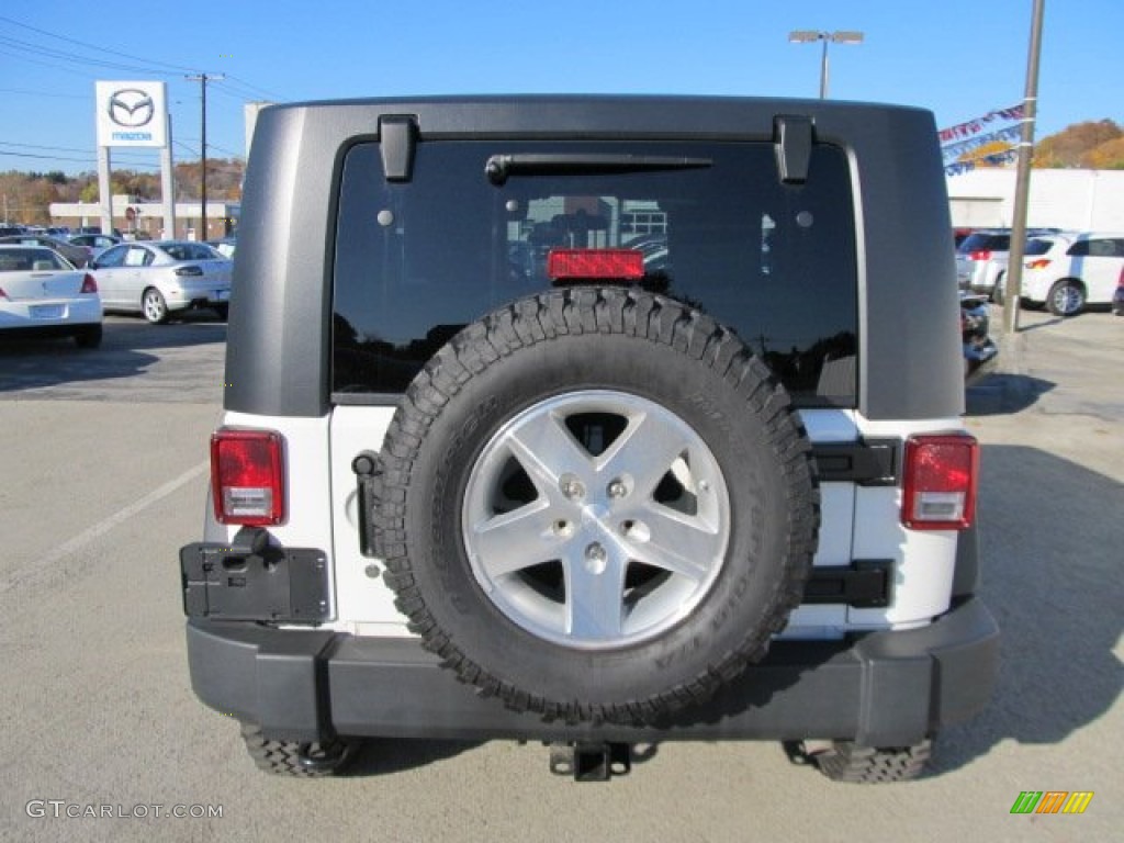 2010 Wrangler Rubicon 4x4 - Stone White / Dark Khaki/Medium Khaki photo #8