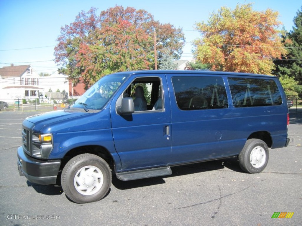 2009 E Series Van E350 Super Duty XLT Passenger - Dark Blue Pearl / Medium Flint photo #3