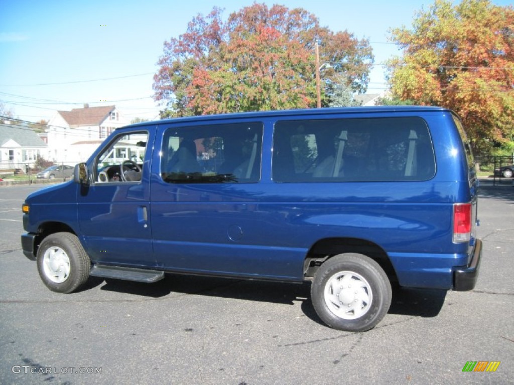 2009 E Series Van E350 Super Duty XLT Passenger - Dark Blue Pearl / Medium Flint photo #4