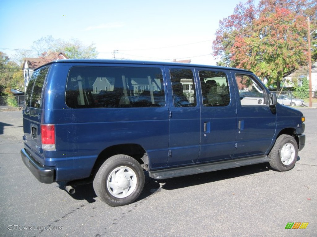 2009 E Series Van E350 Super Duty XLT Passenger - Dark Blue Pearl / Medium Flint photo #8