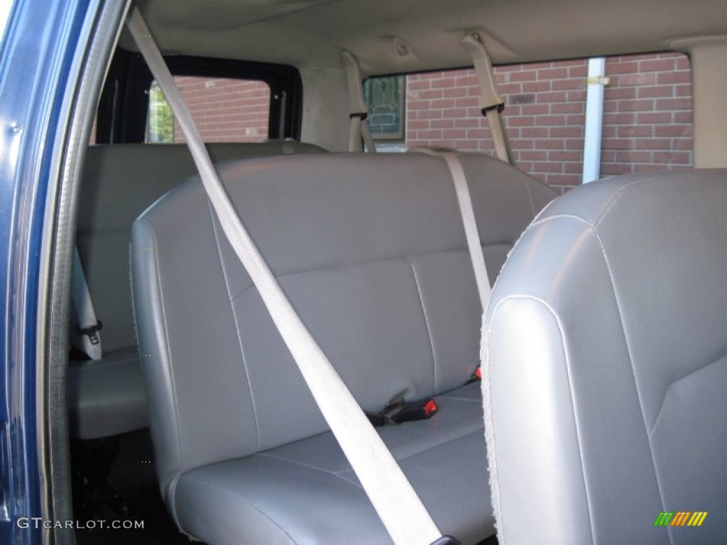 2009 E Series Van E350 Super Duty XLT Passenger - Dark Blue Pearl / Medium Flint photo #18