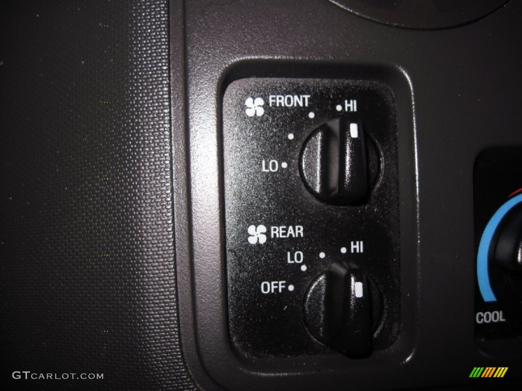 2009 E Series Van E350 Super Duty XLT Passenger - Dark Blue Pearl / Medium Flint photo #23