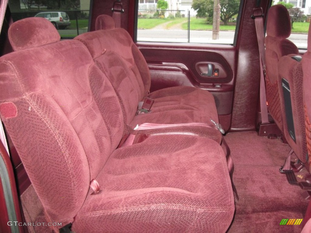 Red Interior 1998 GMC Suburban 1500 4x4 Photo #56622668