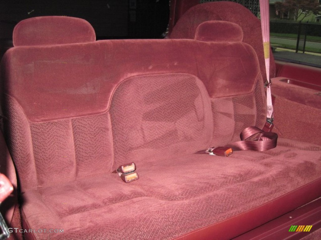 Red Interior 1998 GMC Suburban 1500 4x4 Photo #56622693