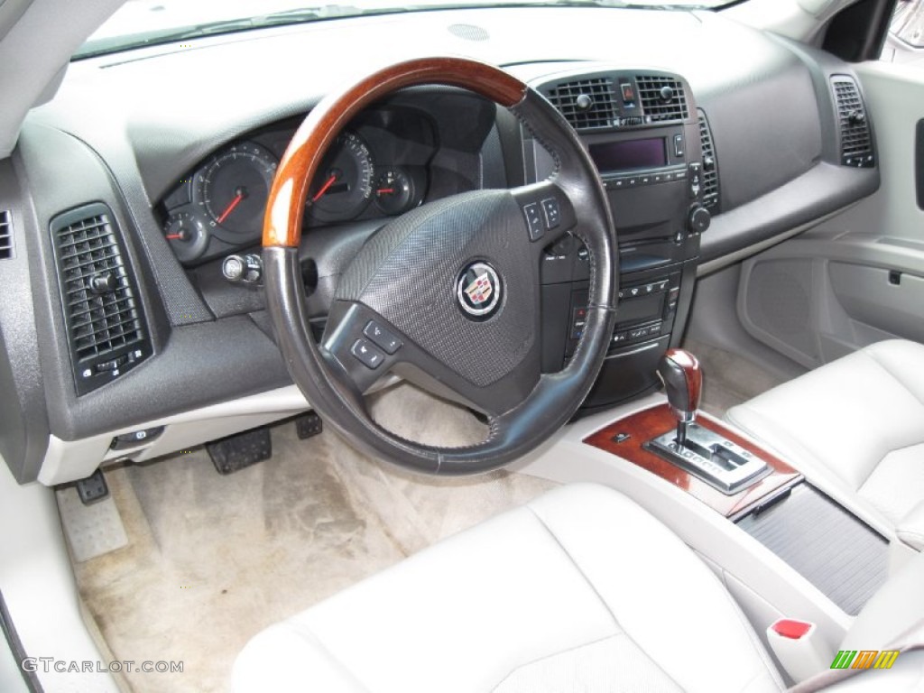 Light Gray Interior 2004 Cadillac SRX V8 Photo #56624191
