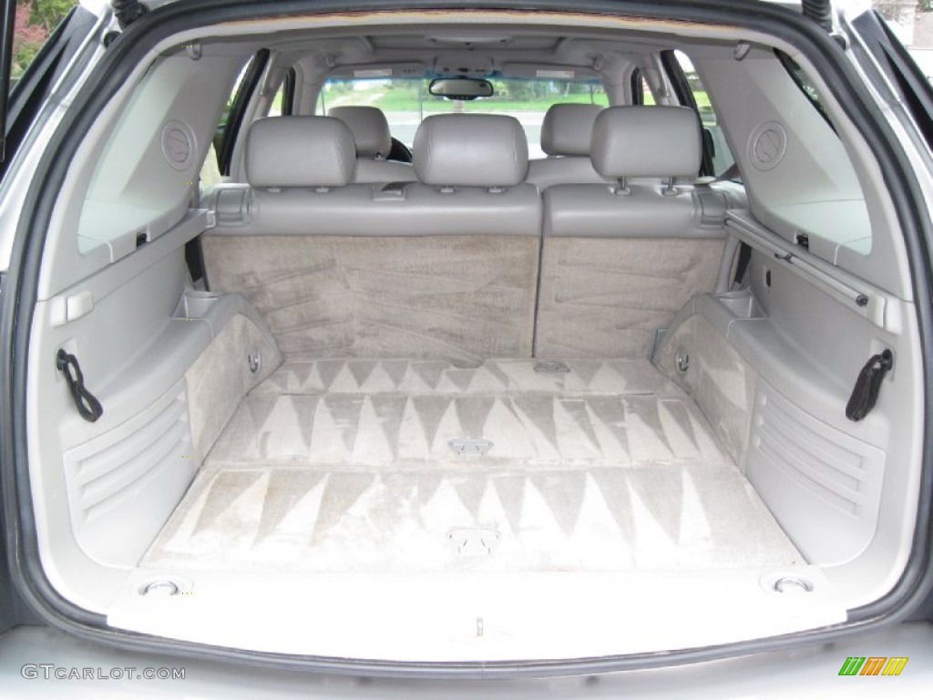 2004 Cadillac SRX V8 Trunk Photo #56624297