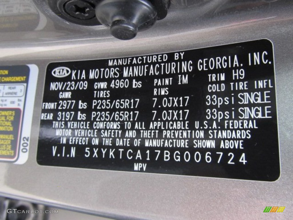 2011 Sorento LX AWD - Titanium Silver / Gray photo #19