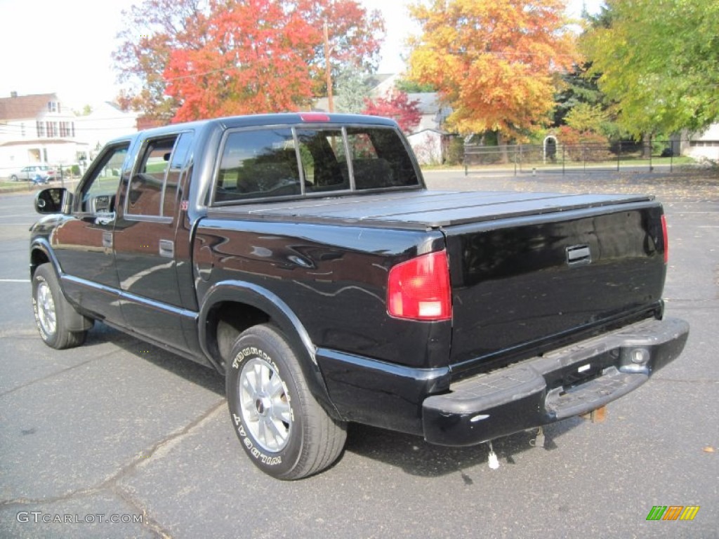 2002 Sonoma SLS Crew Cab 4x4 - Onyx Black / Graphite photo #5