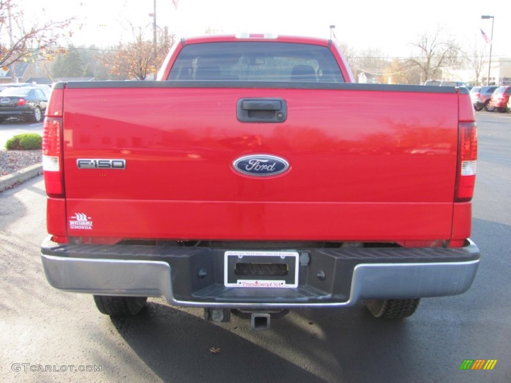 2005 F150 XLT Regular Cab 4x4 - Bright Red / Medium Flint Grey photo #11