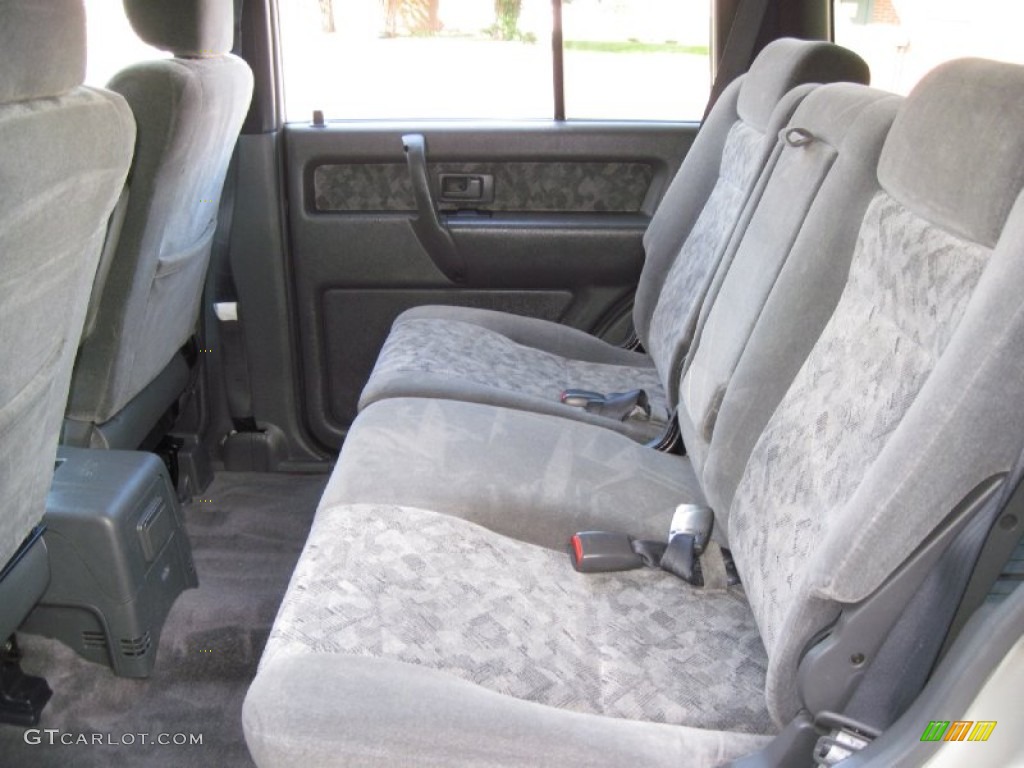 2002 Trooper S 4x4 - Satin Gold / Gray photo #17