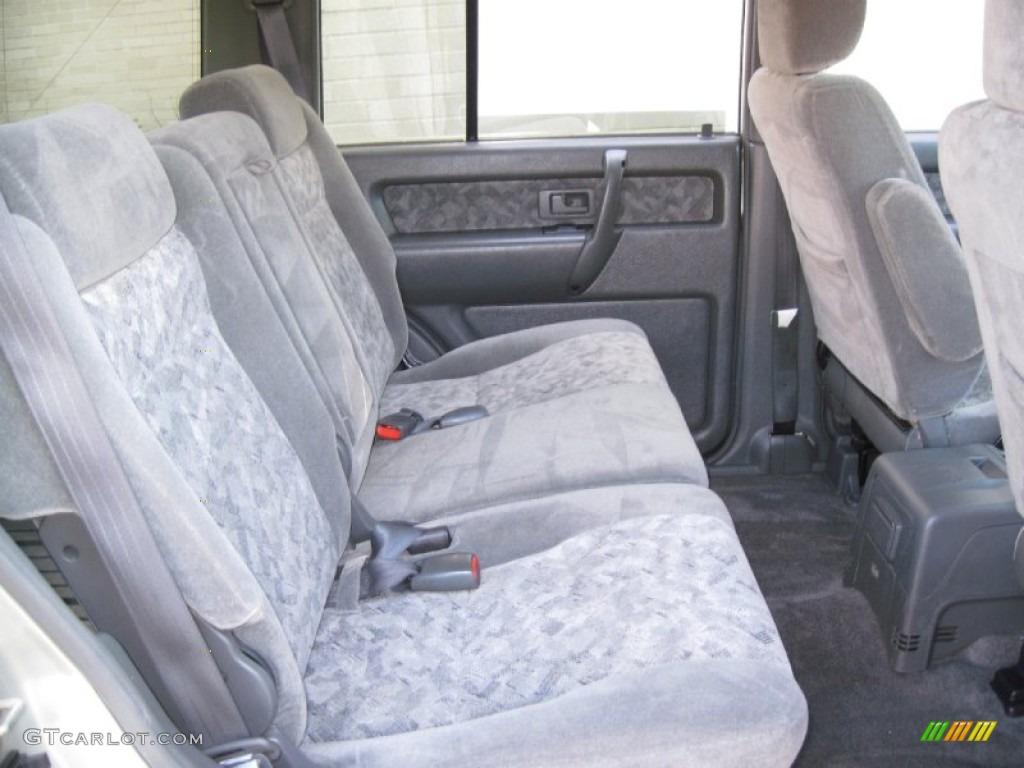 2002 Trooper S 4x4 - Satin Gold / Gray photo #18
