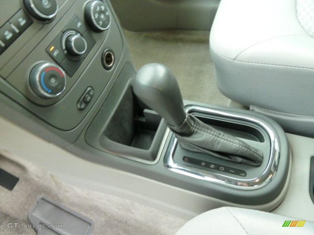 2011 HHR LS - Arctic Ice White / Gray photo #18