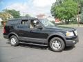 Black Clearcoat - Expedition XLT 4x4 Photo No. 10