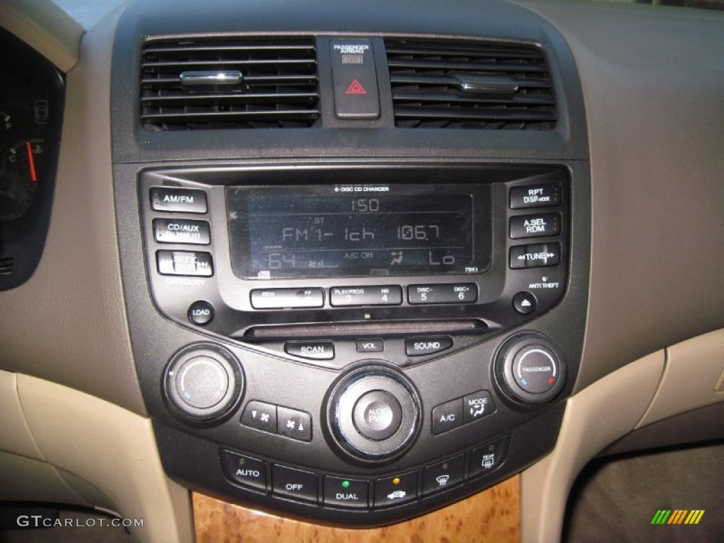 2005 Honda Accord EX-L Sedan Controls Photo #56637141