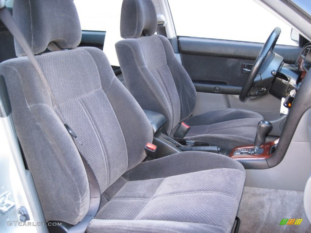 Gray Moquette Interior 2004 Subaru Legacy L Sedan Photo #56640294