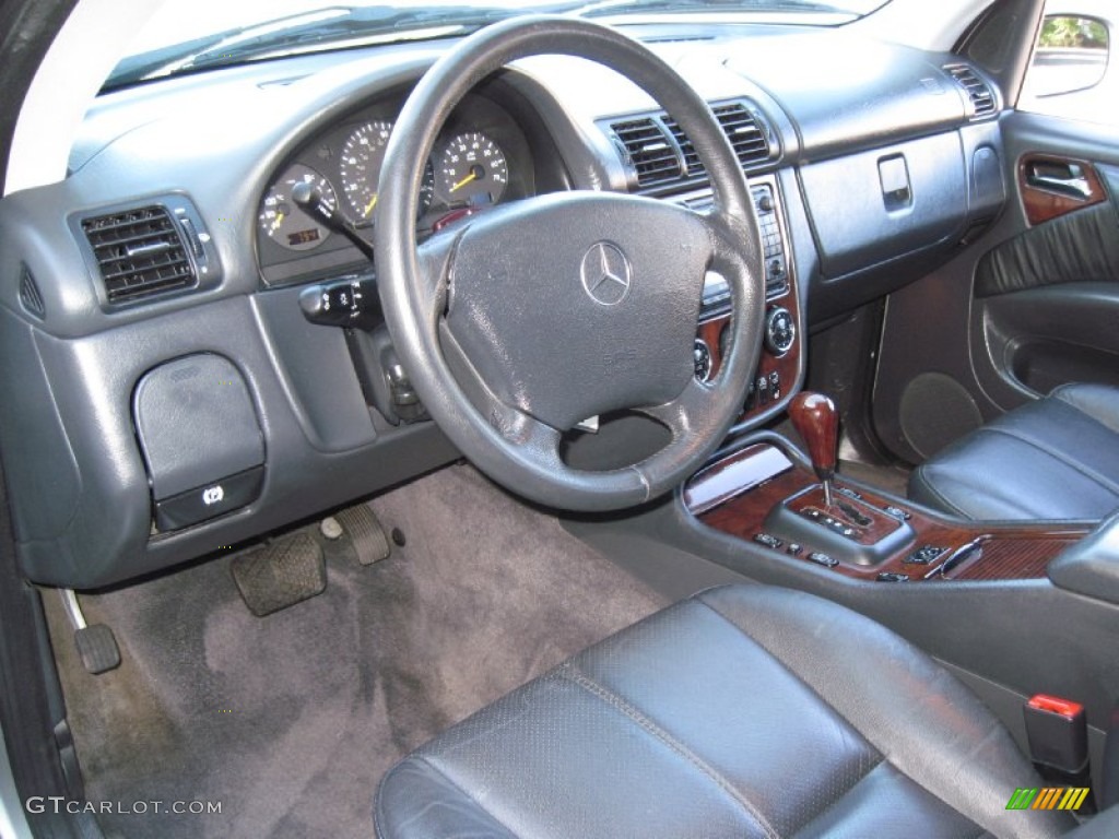 Charcoal Interior 2003 Mercedes-Benz ML 500 4Matic Photo #56640606