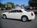 2006 Cool Vanilla Chrysler 300   photo #4