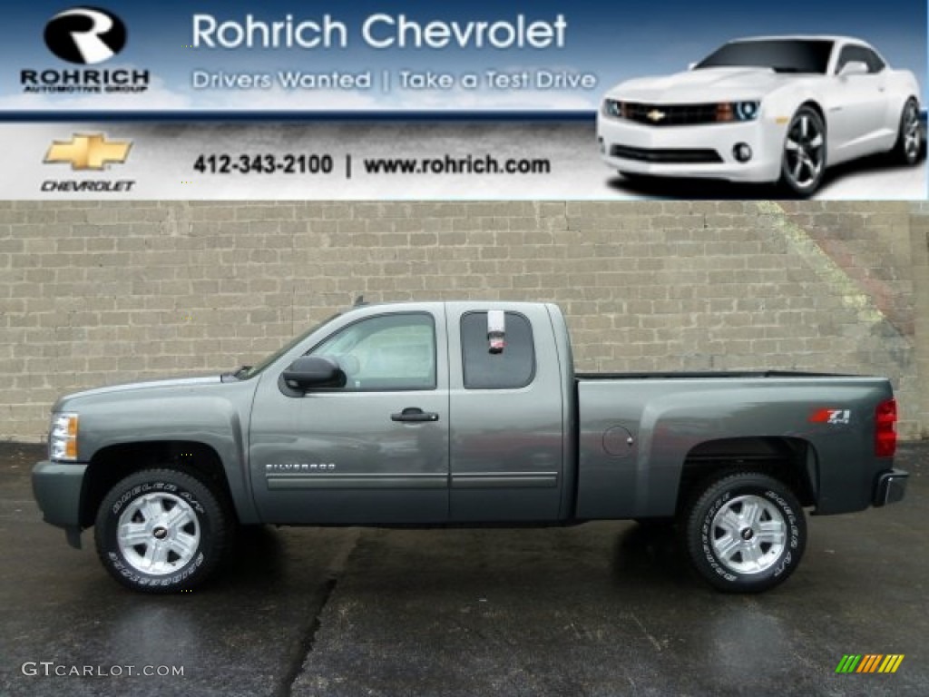 Steel Green Metallic Chevrolet Silverado 1500