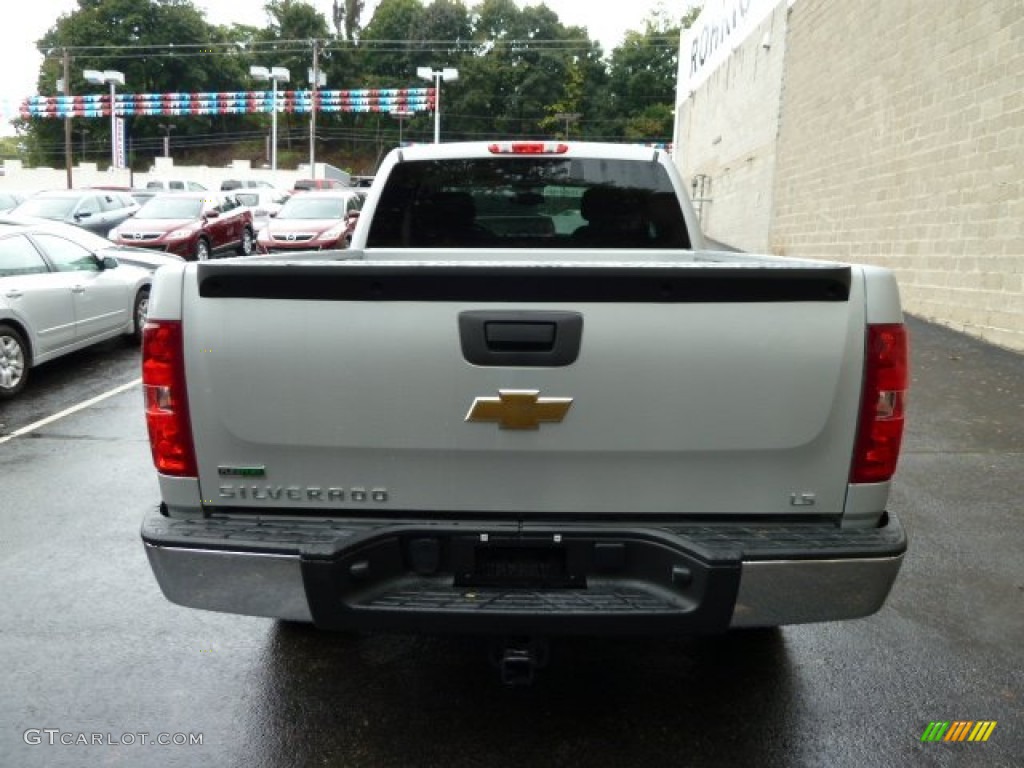 2011 Silverado 1500 LS Extended Cab 4x4 - Sheer Silver Metallic / Dark Titanium photo #3