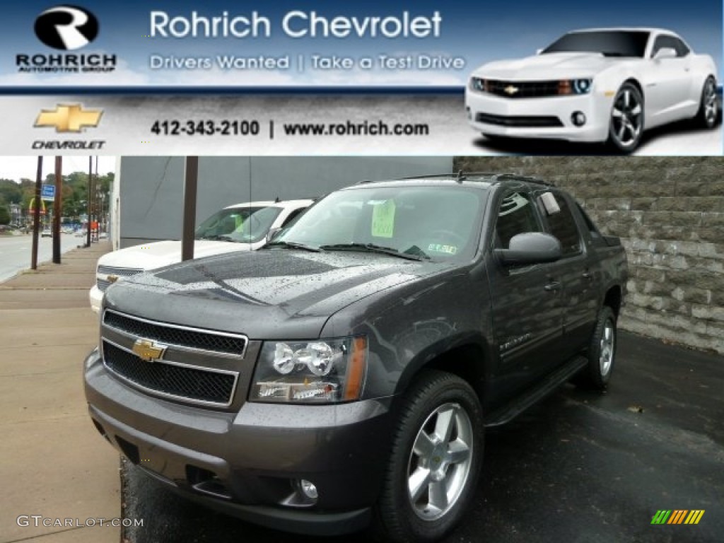 2011 Avalanche LT 4x4 - Taupe Gray Metallic / Ebony photo #1