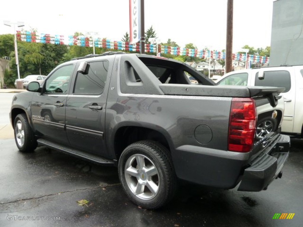 2011 Avalanche LT 4x4 - Taupe Gray Metallic / Ebony photo #2